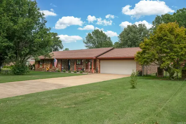 703 N Seaman Street, McCrory, AR 72101
