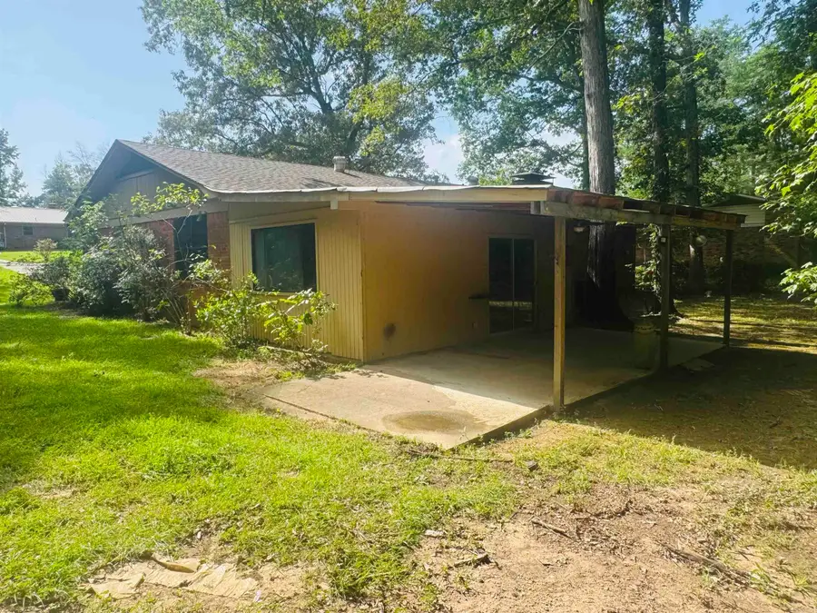3075 Osage Avenue, Camden, AR 71701 - #3