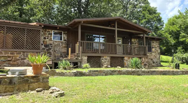 725 S Bayou, Mountain View, AR 72560