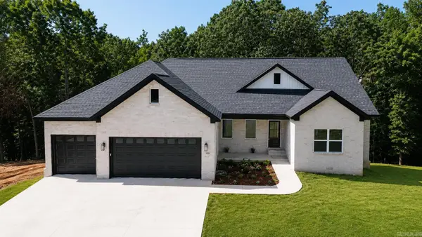 1042 Skyline Dr, Alexander, AR 72103