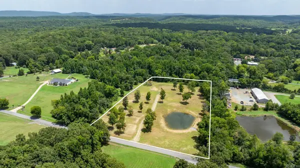 1013 County Line Road, Little Rock, AR 72210