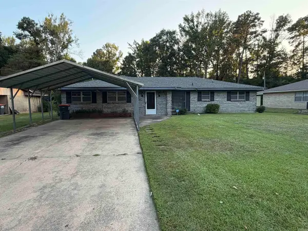 2410 Sheraton Park, Pine Bluff, AR 71603