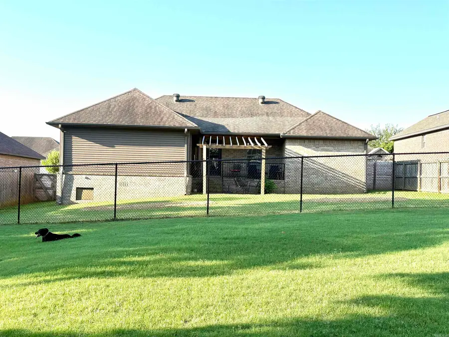 612 Sanibel Street, Searcy, AR 72143 - #2