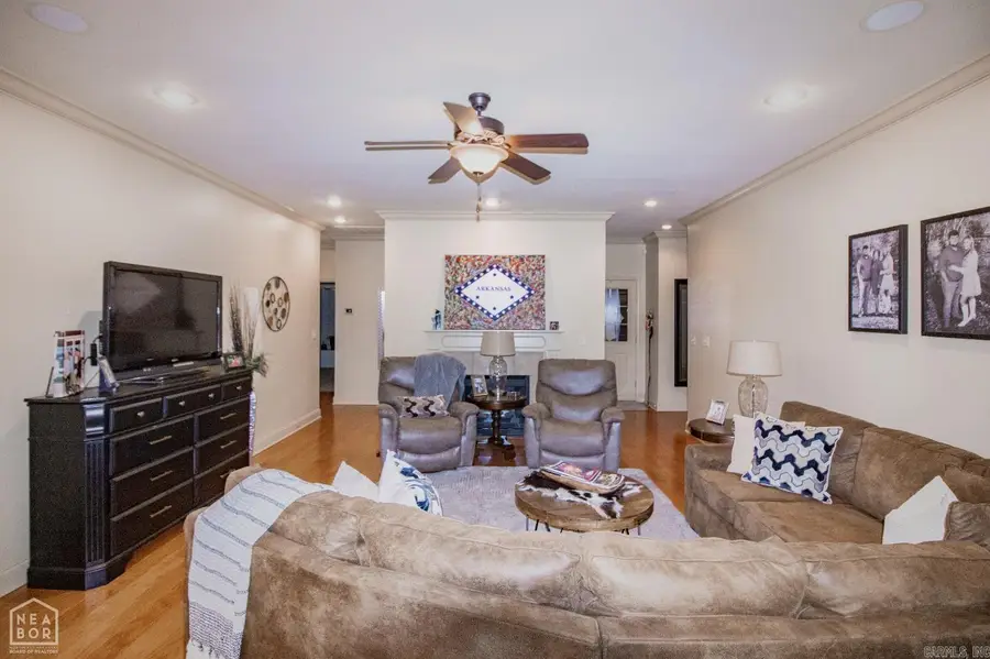 4717 Lochmoor Circle, Jonesboro, AR 72405 - #3