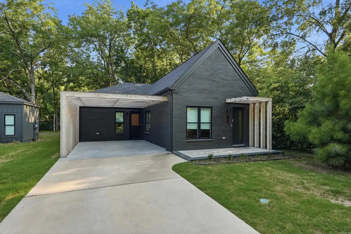 2022 Weems Street, Conway, AR 72034 - #1