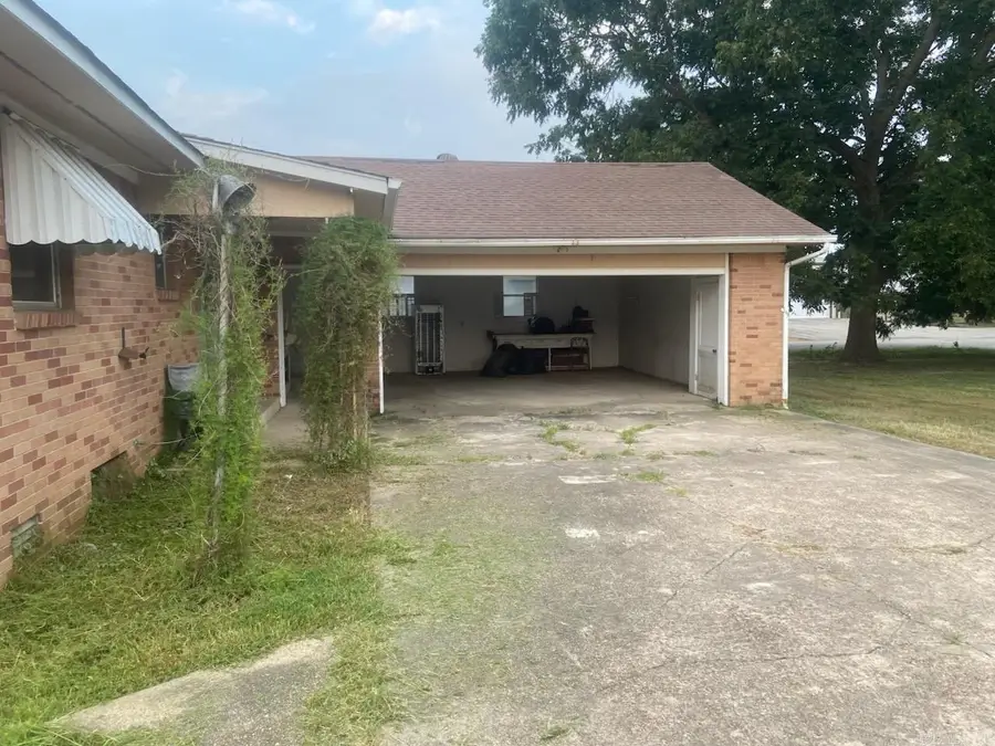 201 W 4th Street, Rector, AR 72461 - #2