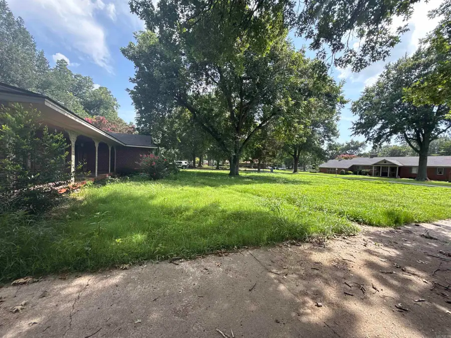 123 East Drive, Osceola, AR 72370 - #2