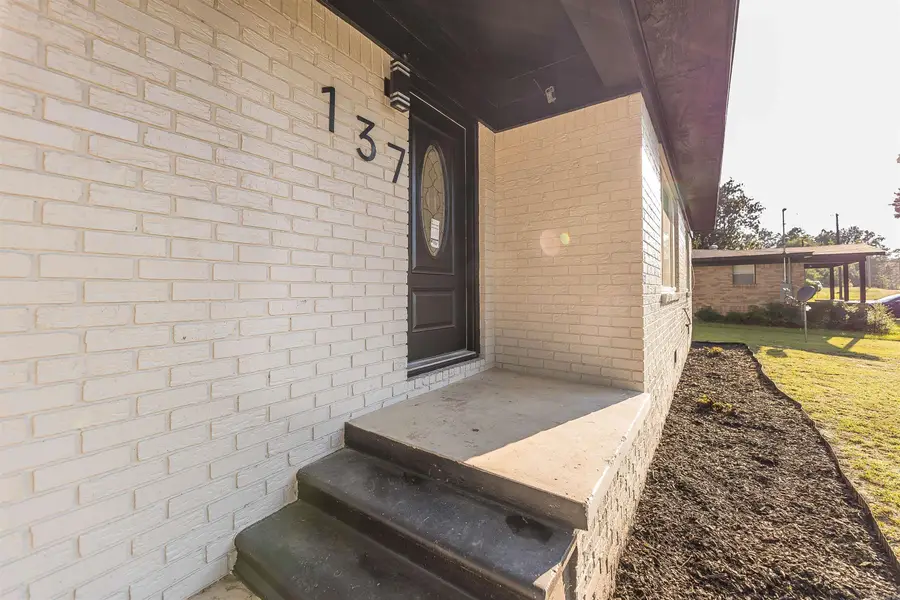 137 Carter St, Camden, AR 71701 - #2