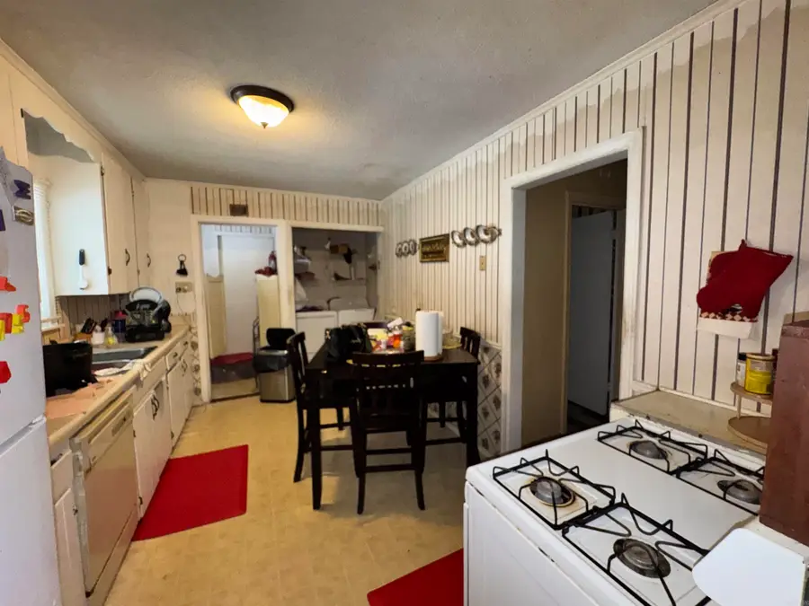 211 W Lynn Street, Stuttgart, AR 72160 - #3