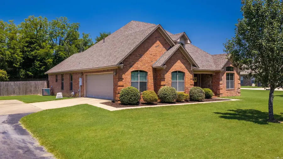 28 Place Lane, Greenbrier, AR 72058 - #3