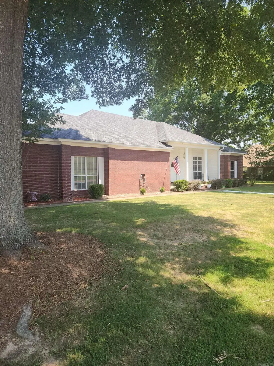 504 Brandon Dr., Beebe, AR 72012 - #2