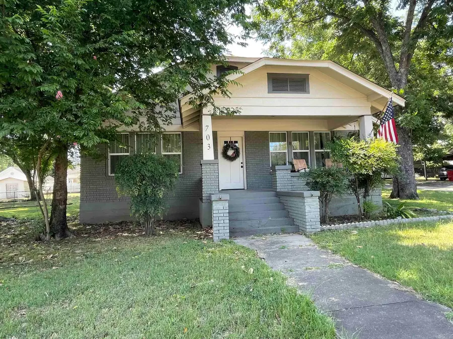 703 N Oak, Morrilton, AR 72110 - #2