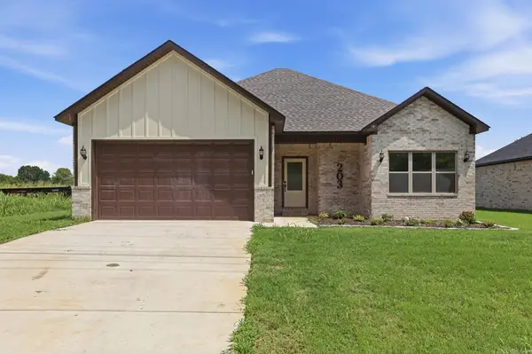 203 E Flordia Street, Beebe, AR 72012