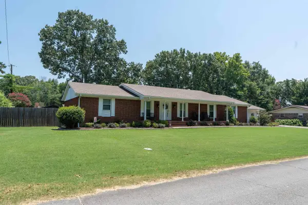1005 Lakeshore Drive, Heber Springs, AR 72543