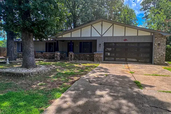 2407 Brookwood Street, Benton, AR 72015