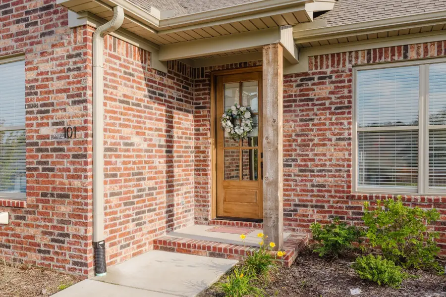 101 Edgewood Circle, Little Rock, AR 72223 - #2