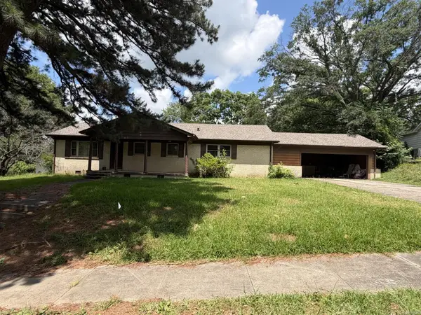 1008 North Place, Benton, AR 72019