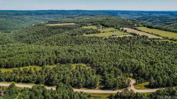 Address Withheld By Seller, Clinton, AR 72031