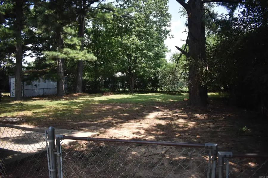 1506 E Moore Avenue, Searcy, AR 72143 - #3