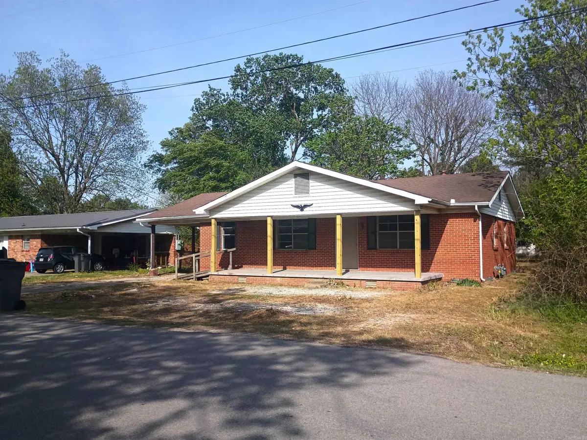 209 S. 16th Ave, Paragould, AR 72450 - #1