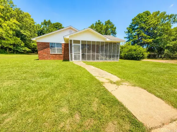 2000 Pine Street, Arkadelphia, AR 71923
