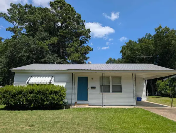 242 N 24th Street, Arkadelphia, AR 71923