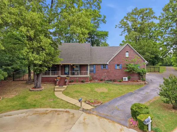 36 Par Court, Morrilton, AR 72110