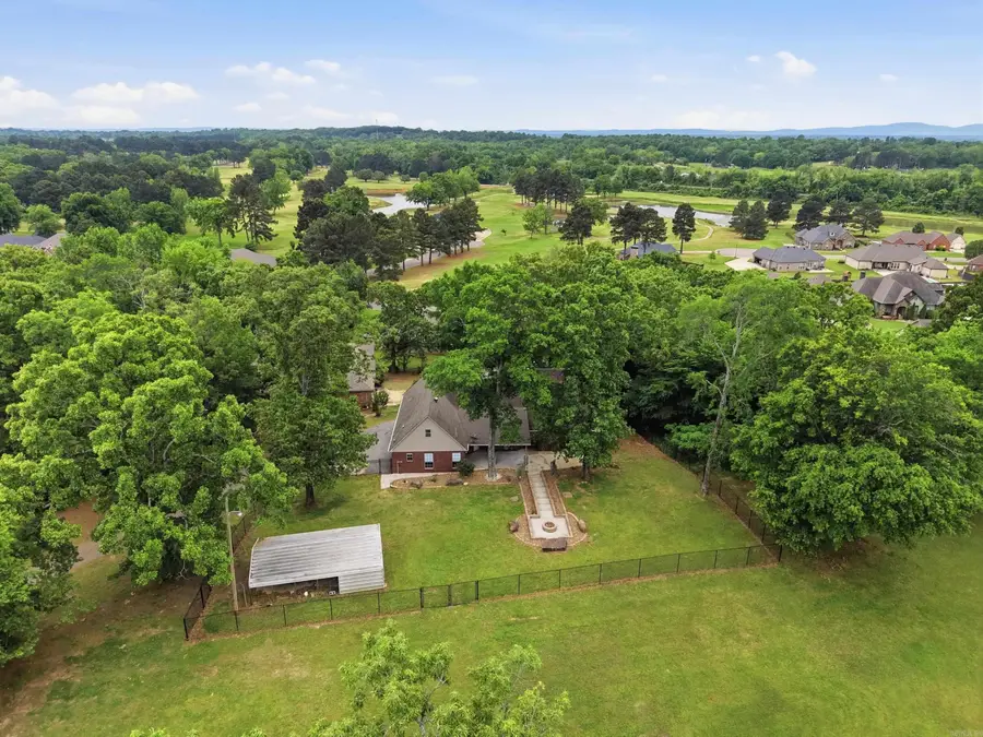 36 Par Court, Morrilton, AR 72110 - #2