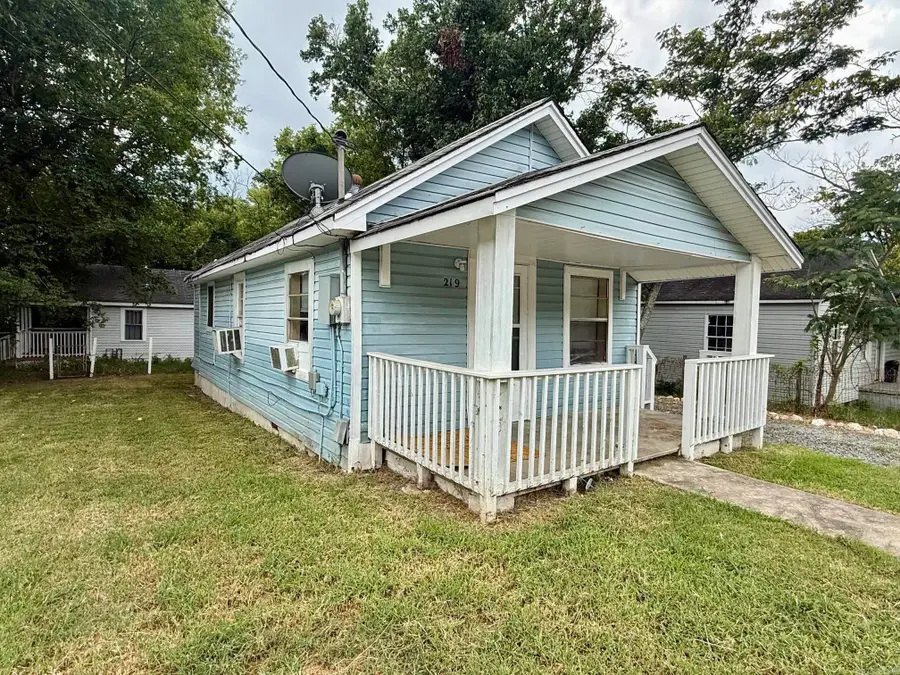 219 Wood Street, Hot Springs, AR 71913 - #2