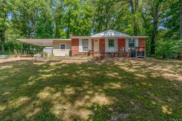11 S Ontario Drive, Cherokee Village, AR 72529