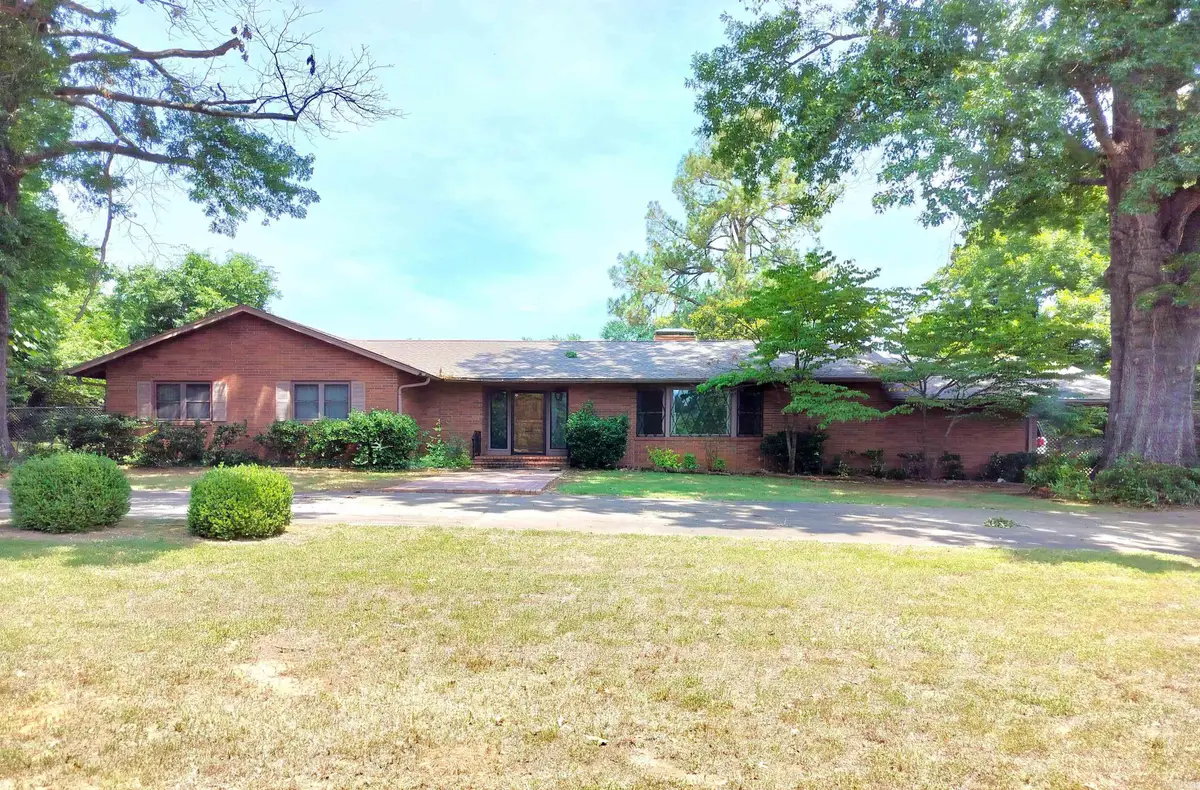 901 Poplar Street, Clarksville, AR 72830 - #1