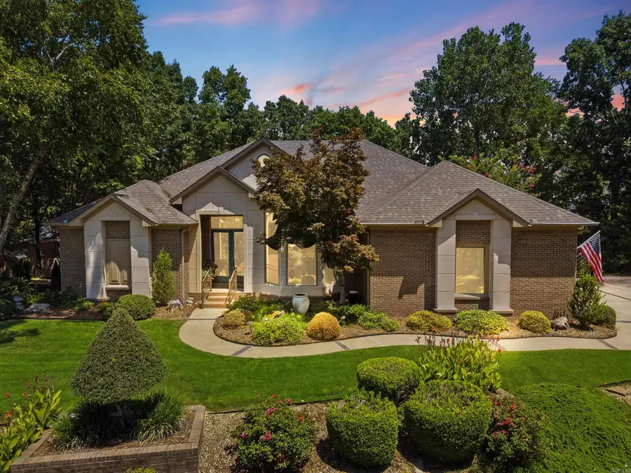 48 Ledgelawn Court, Little Rock, AR 72212 - #3