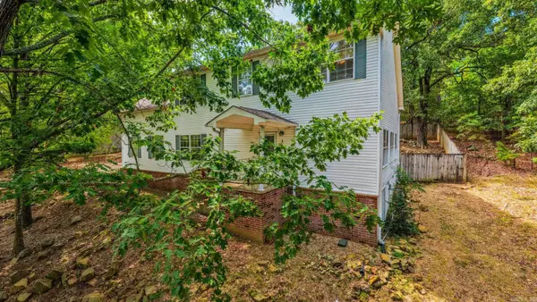 3 Rocky Top Cove, Maumelle, AR 72113