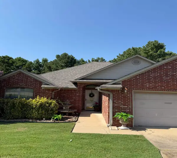 2 Alberta Cove, Maumelle, AR 72113