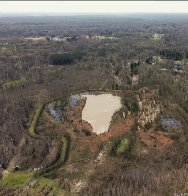 527 Sfc 345 Road, Widener, AR 72394