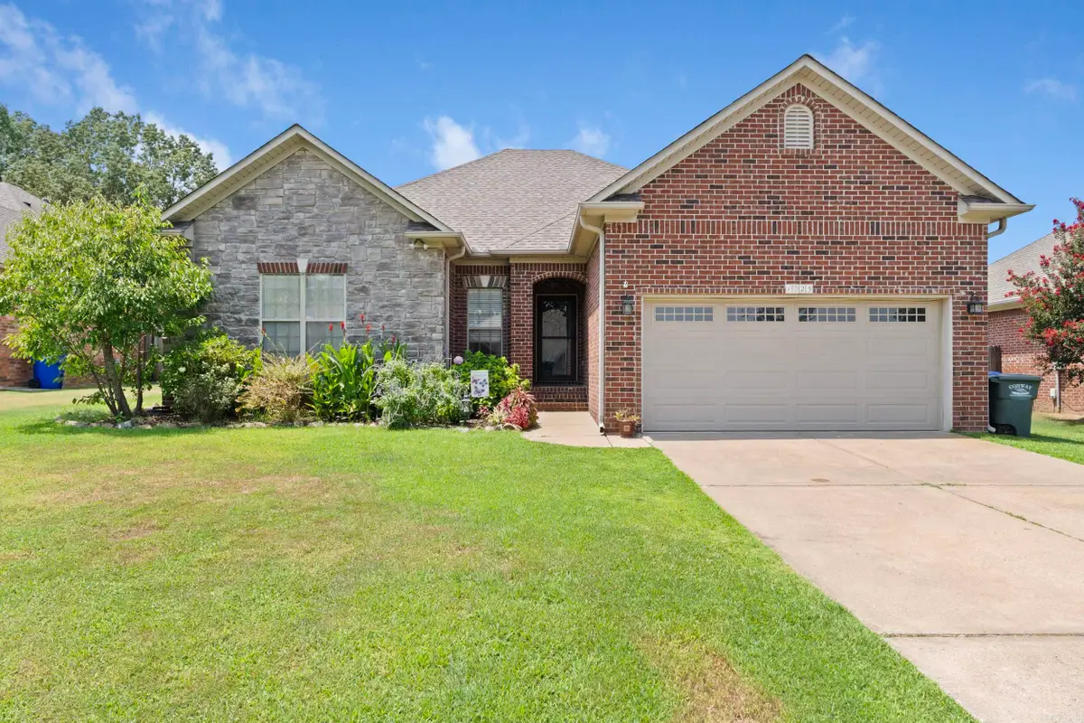 1025 Champions, Conway, AR 72034 - #1