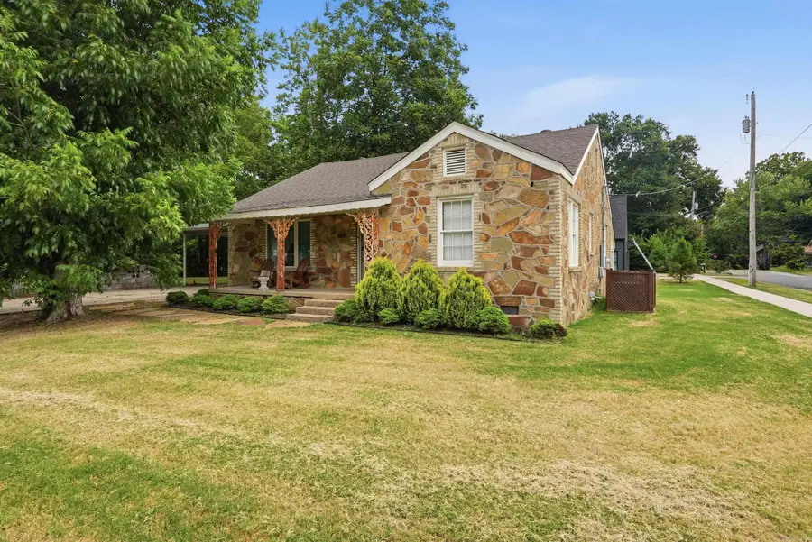 1154 Donaghey, Conway, AR 72034 - #3
