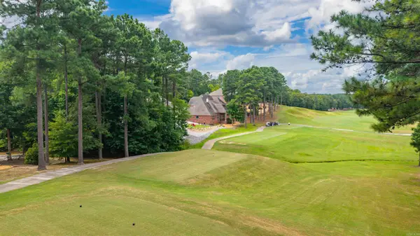 71 Manzanares Drive, Hot Springs Village, AR 71909