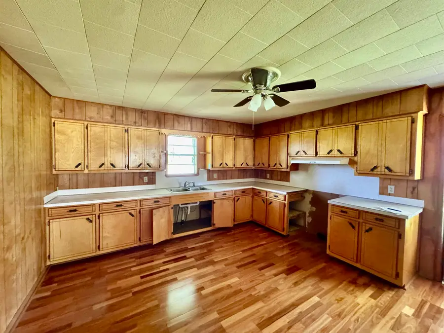1 Moss Street, Oxford, AR 72565 - #3