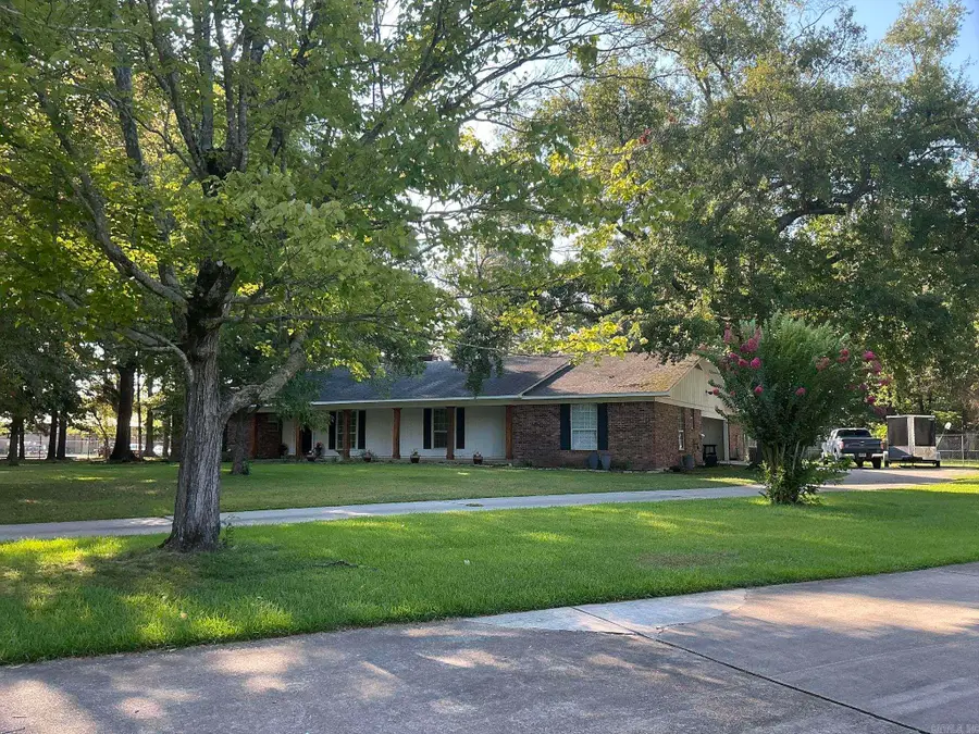 1005 Walnut, Crossett, AR 71635 - #2