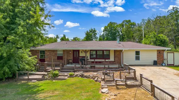 209 Alexander Drive, Briarcliff, AR 72653