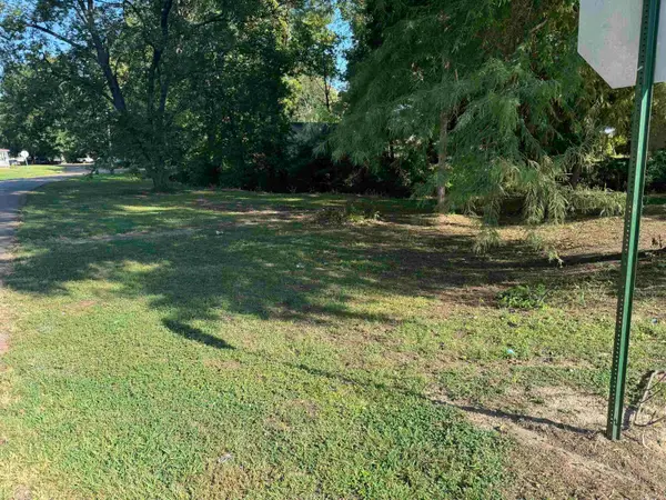 327 Canal Ave E, Wynne, AR 72396
