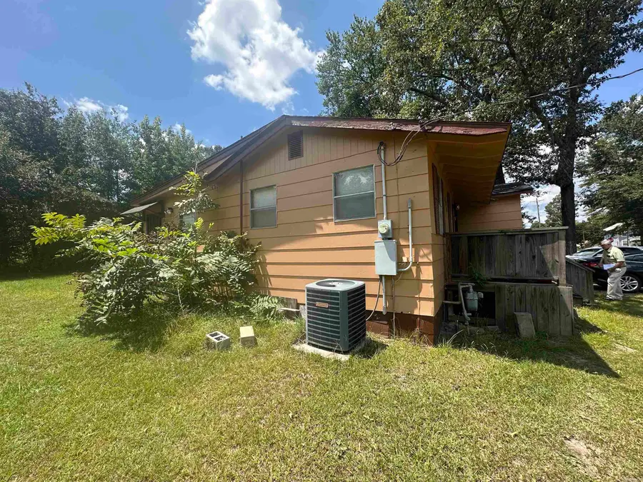 105 E 6th, Fordyce, AR 71742 - #2