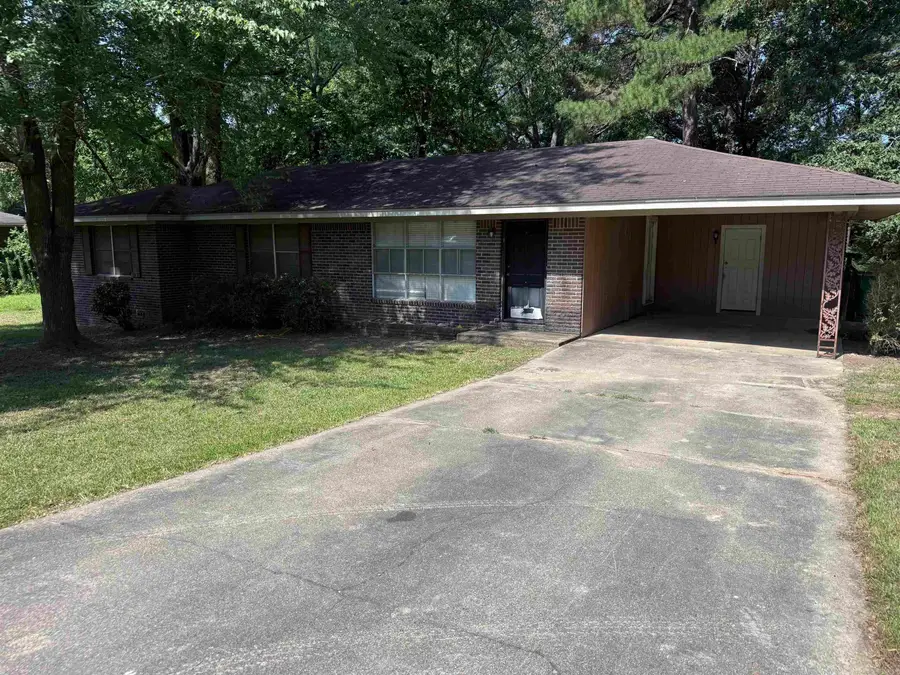 604 Carol Ave, El Dorado, AR 71730 - #2