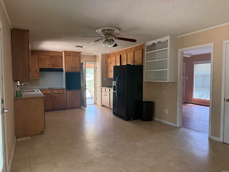 604 Carol Ave, El Dorado, AR 71730 - #3