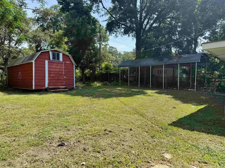 2202 Helena St, El Dorado, AR 71730 - #2