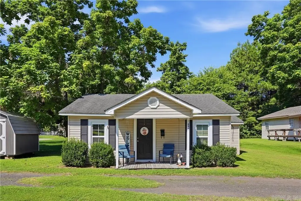 620 S Front St, Dardanelle, AR 72834 - #1