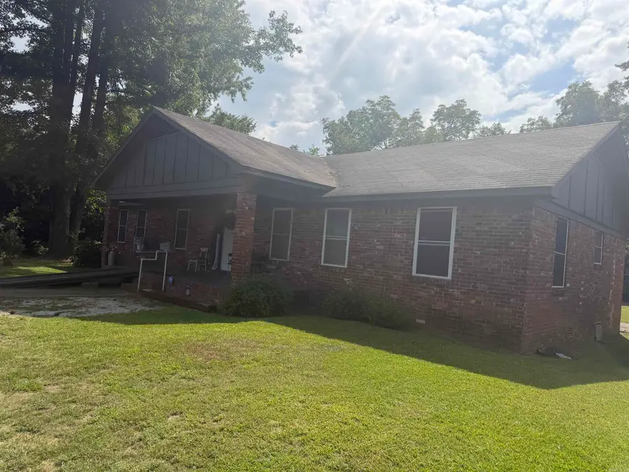 216 E Elizabeth Ann Street, Malvern, AR 72104 - #3