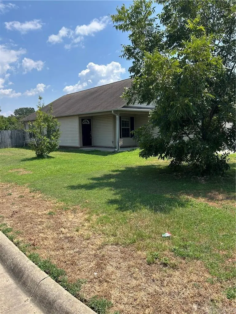 1209 S Pittsburg Ave, Russellville, AR 72802 - #2
