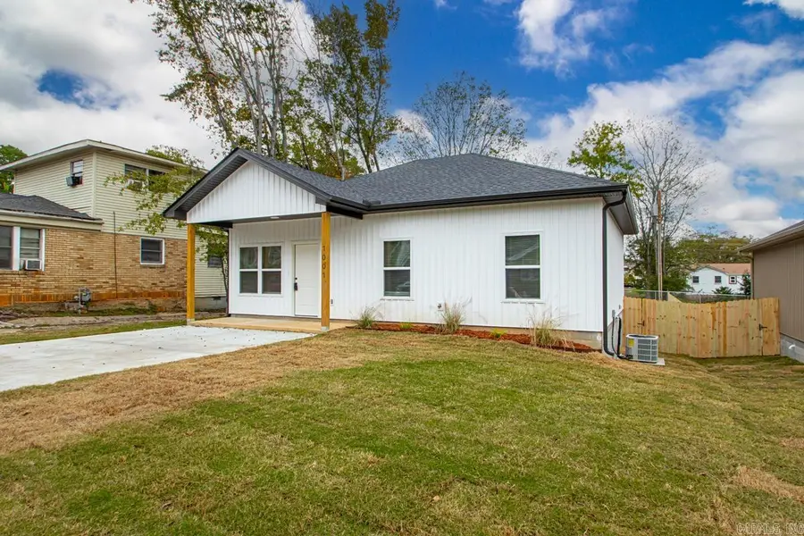 1001 Johnson St, Little Rock, AR 72204 - #2